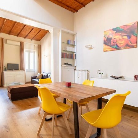 Modern, Bright Near Boboli Gardens & Santo Spirito - Homeunity Florencia Exterior foto