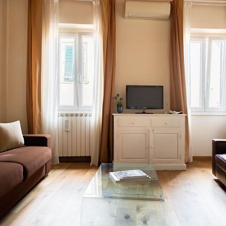 Modern, Bright Near Boboli Gardens & Santo Spirito - Homeunity Florencia Exterior foto