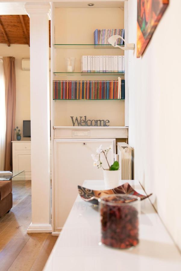 Modern, Bright Near Boboli Gardens & Santo Spirito - Homeunity Florencia Exterior foto