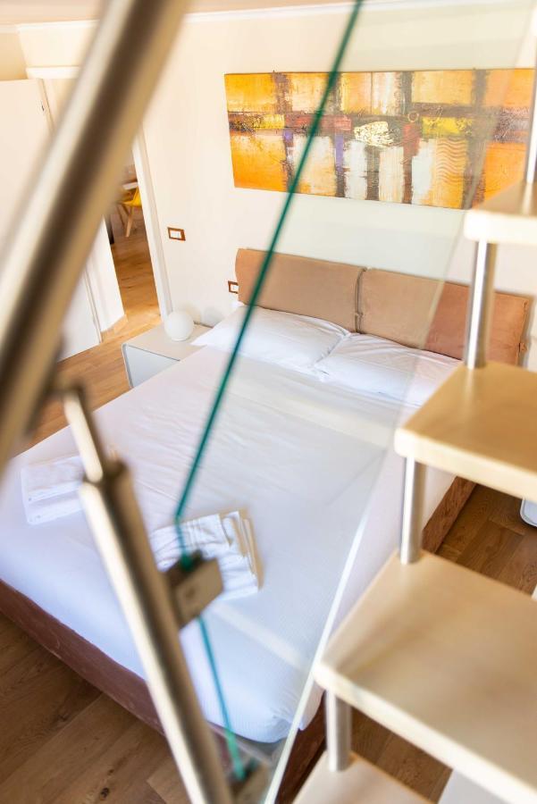 Modern, Bright Near Boboli Gardens & Santo Spirito - Homeunity Florencia Exterior foto